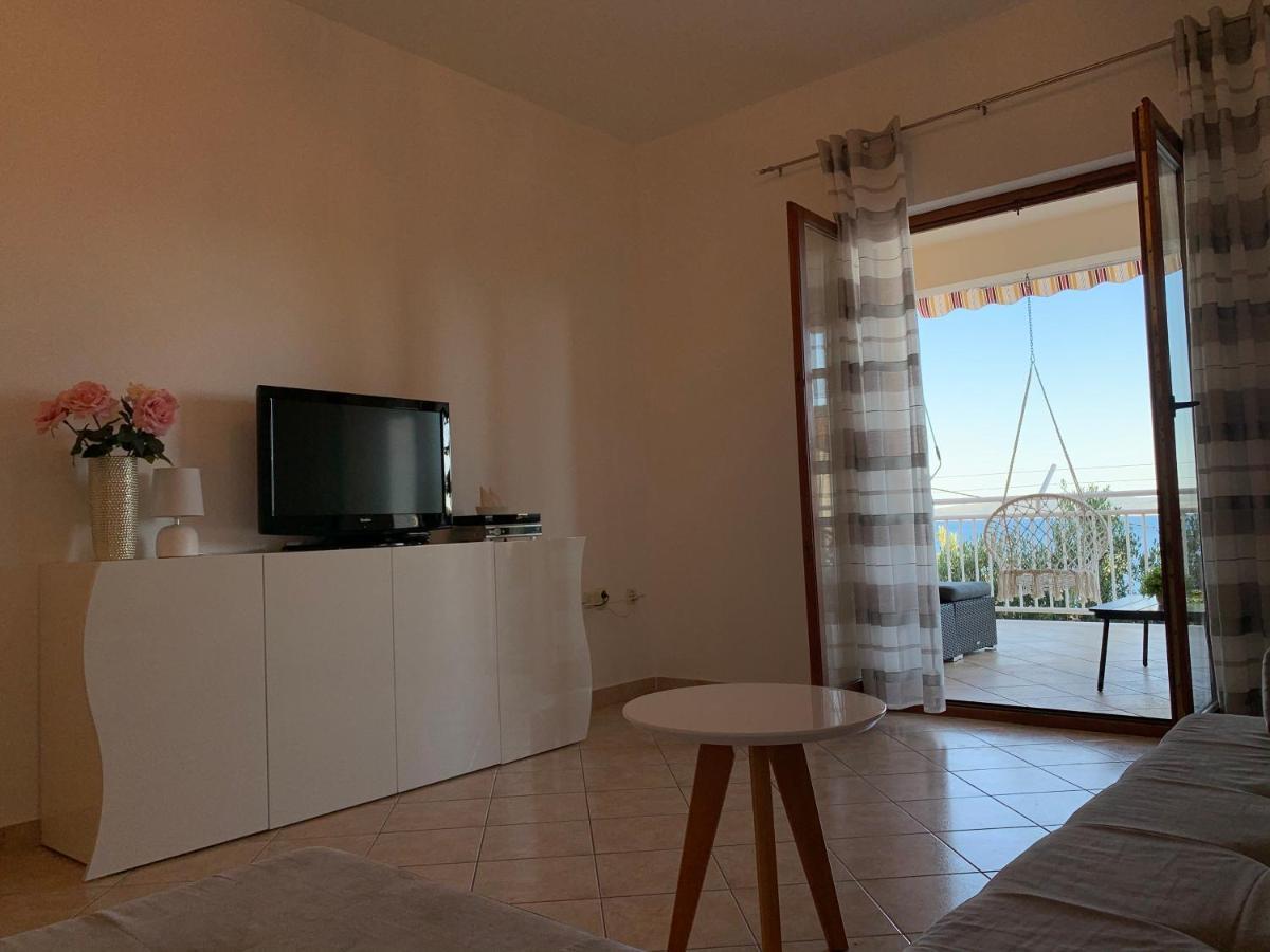 Omis Relaxing Sea Lounge Apartman Marusici  Kültér fotó