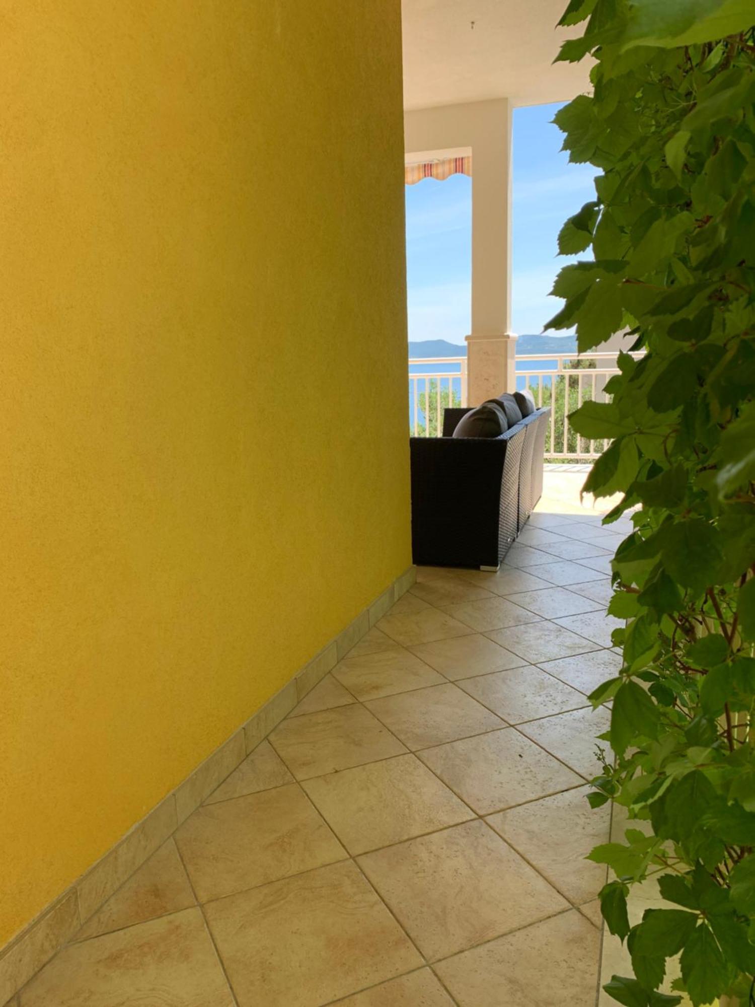 Omis Relaxing Sea Lounge Apartman Marusici  Kültér fotó